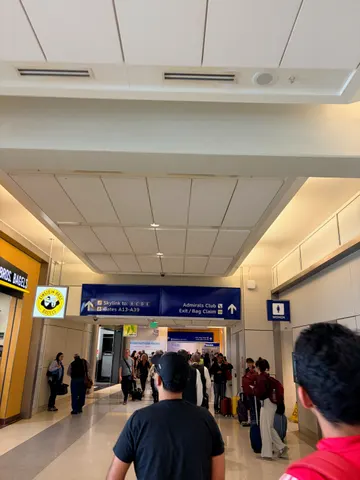 Dallas Fort Worth International Airport photo 1
